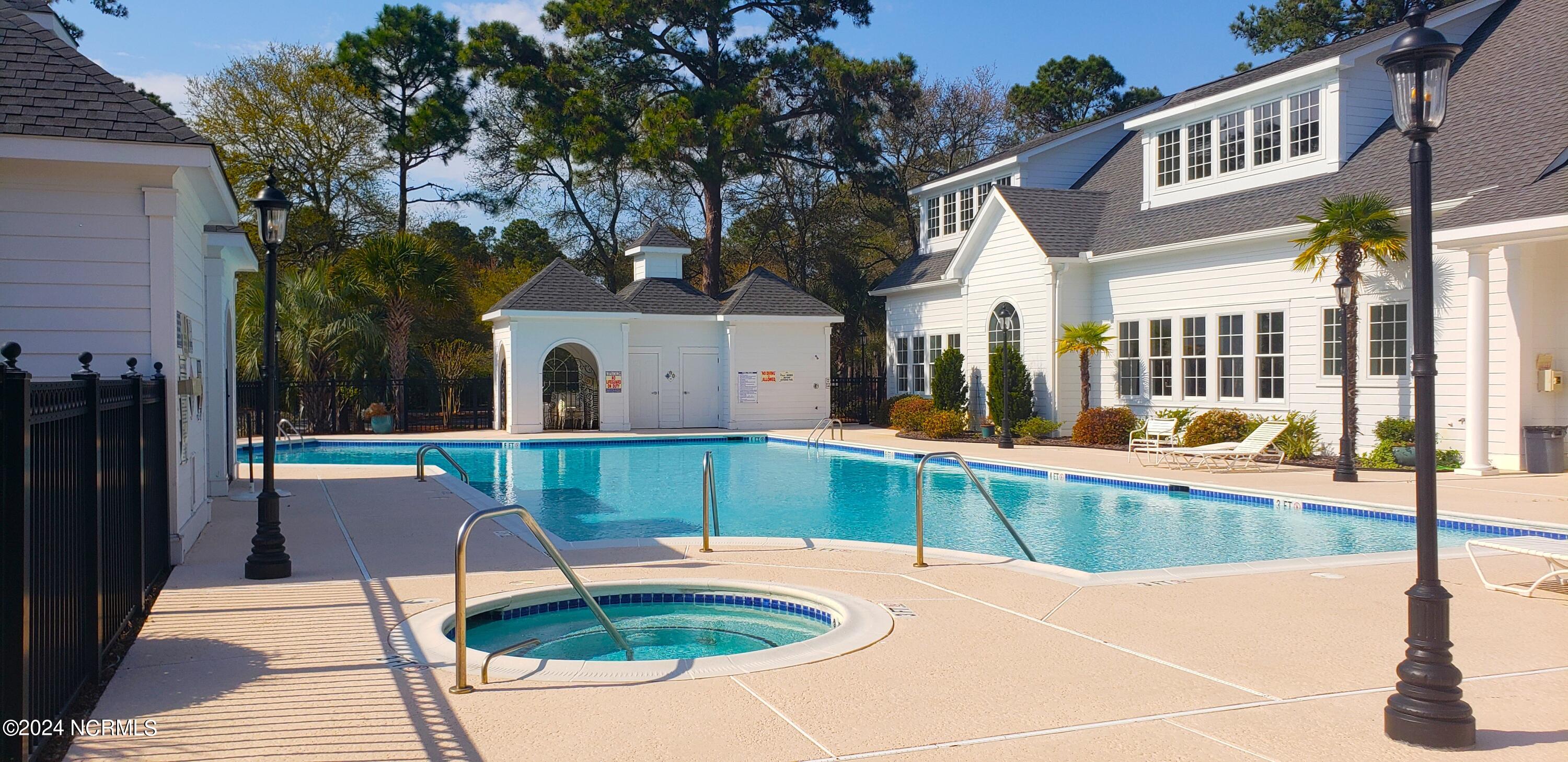 627 Valverda Street Southwest Supply, NC 28462 - Photo 6 of 14 Outdoor Pool & Jacuzzi