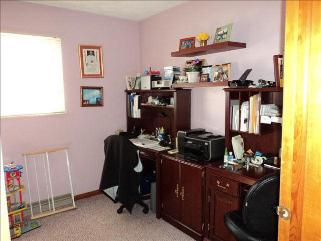 3084 Gruber Road Monroe, MI 48162 - Photo 16 of 20 3 bed/office
