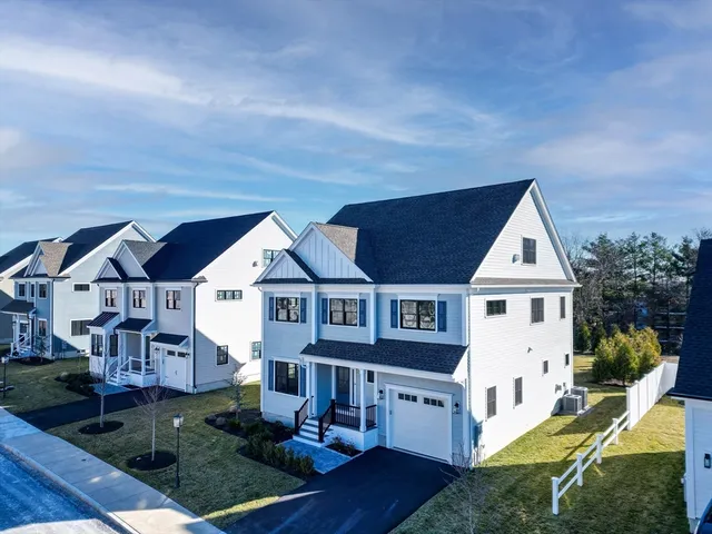 a view of an outdoor space