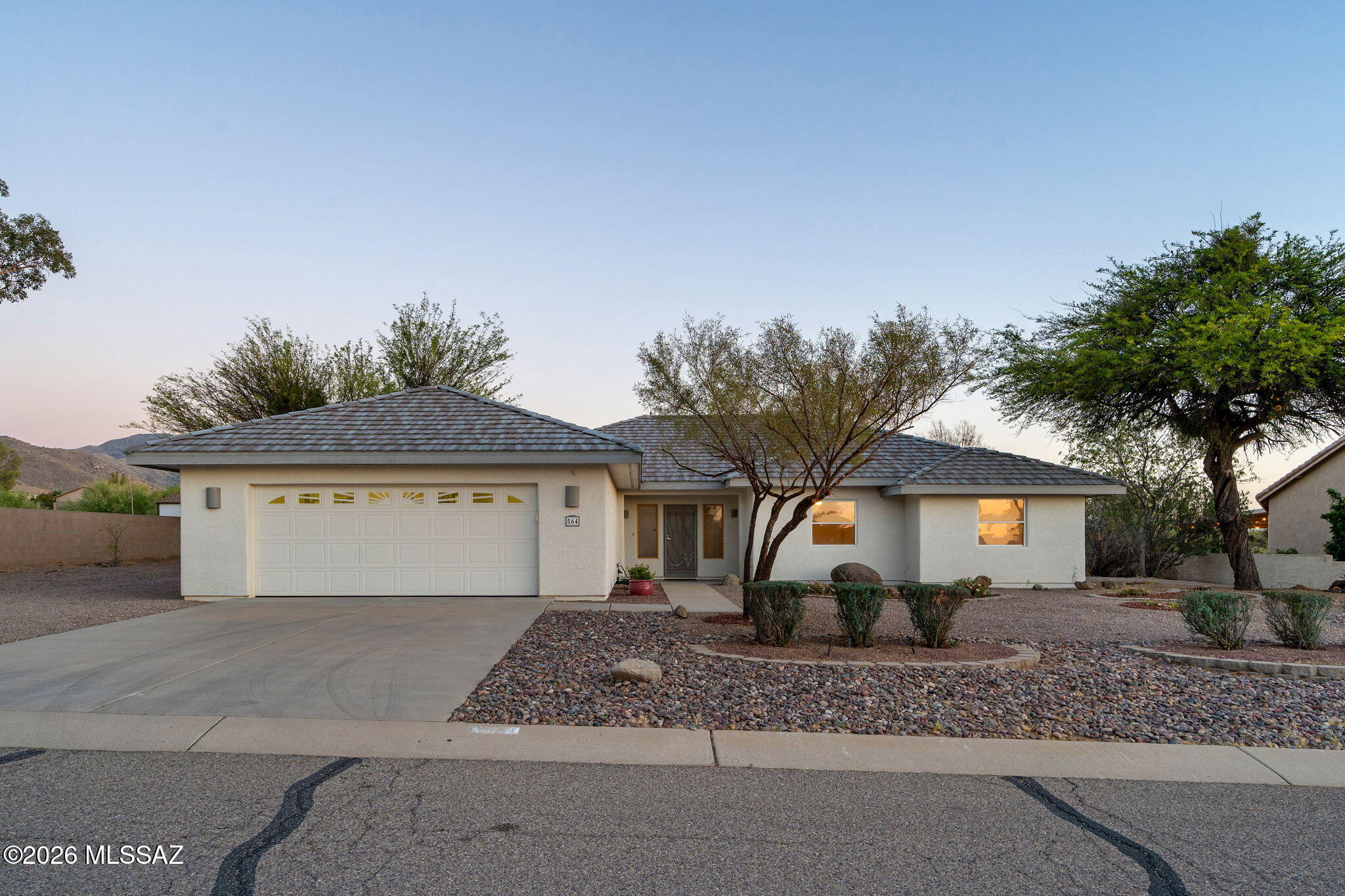 564 East Drawdown Trail Vail, AZ 85641 - Photo 4 of 41