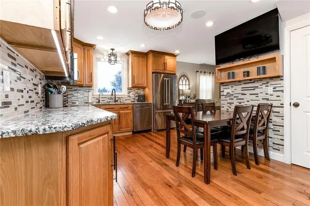 $385,000 | 399 Irishtown Road, Grove City, PA 16127