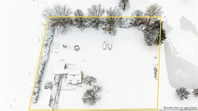 $385,000 | 399 Irishtown Road, Grove City, PA 16127