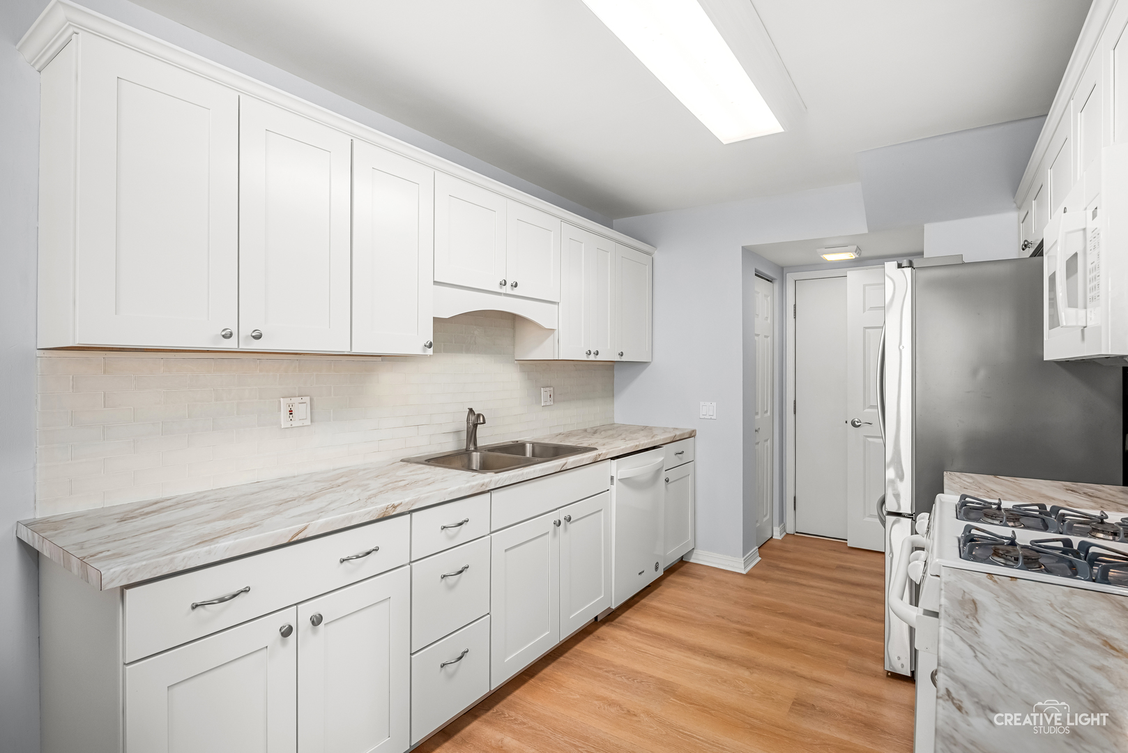 208 Maple Street, Unit C Sugar Grove, IL 60554 - Photo 6 of 28