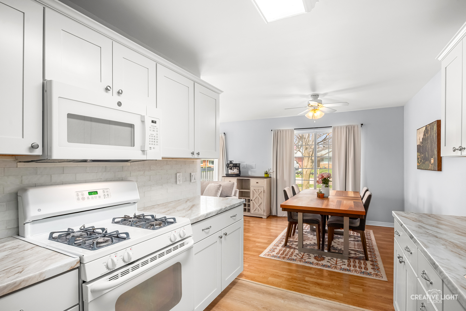 208 Maple Street, Unit C Sugar Grove, IL 60554 - Photo 7 of 28