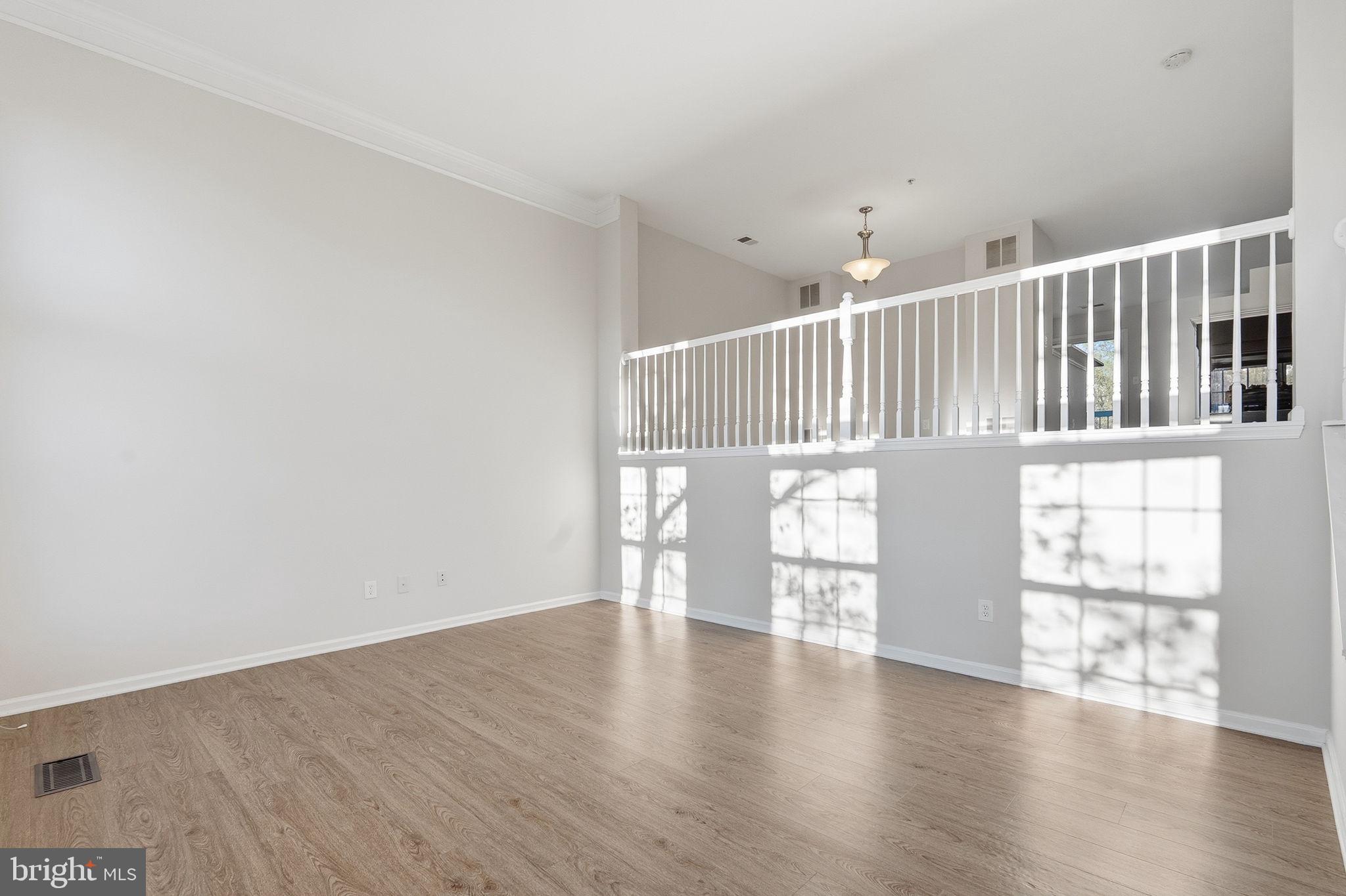 1881 Crescent Park Drive Reston, VA 20190 - Photo 5 of 43