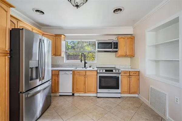 $323,500 | 1373 Pine Brook Drive, Clearwater, FL 33755