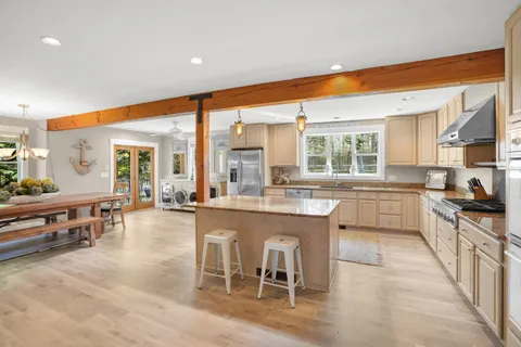 $2,775,000 | 15 21st Street North, Edgartown, MA 02539