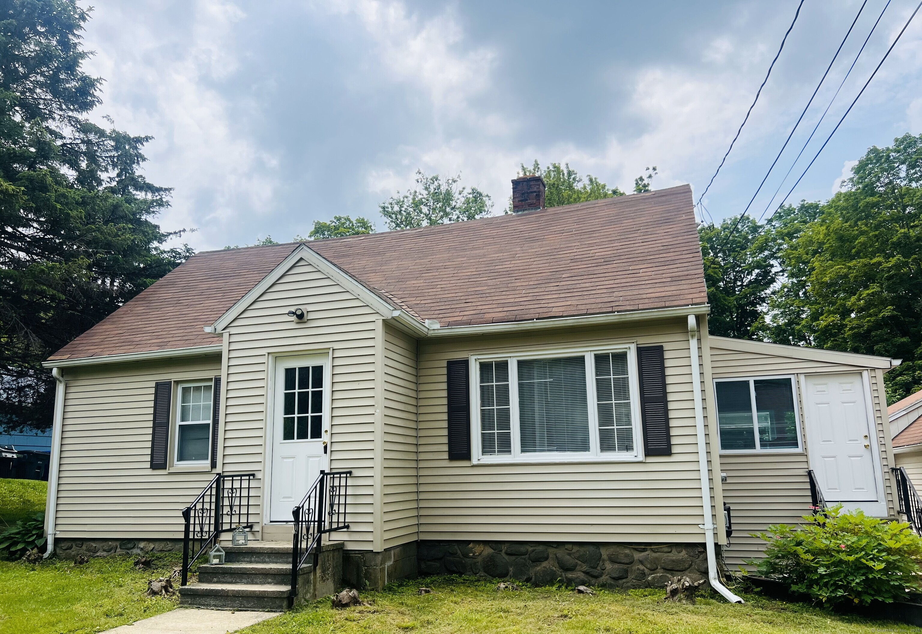 262 Meyer Road Torrington, CT 06790 - Photo 1 of 1 Gallery Image 1