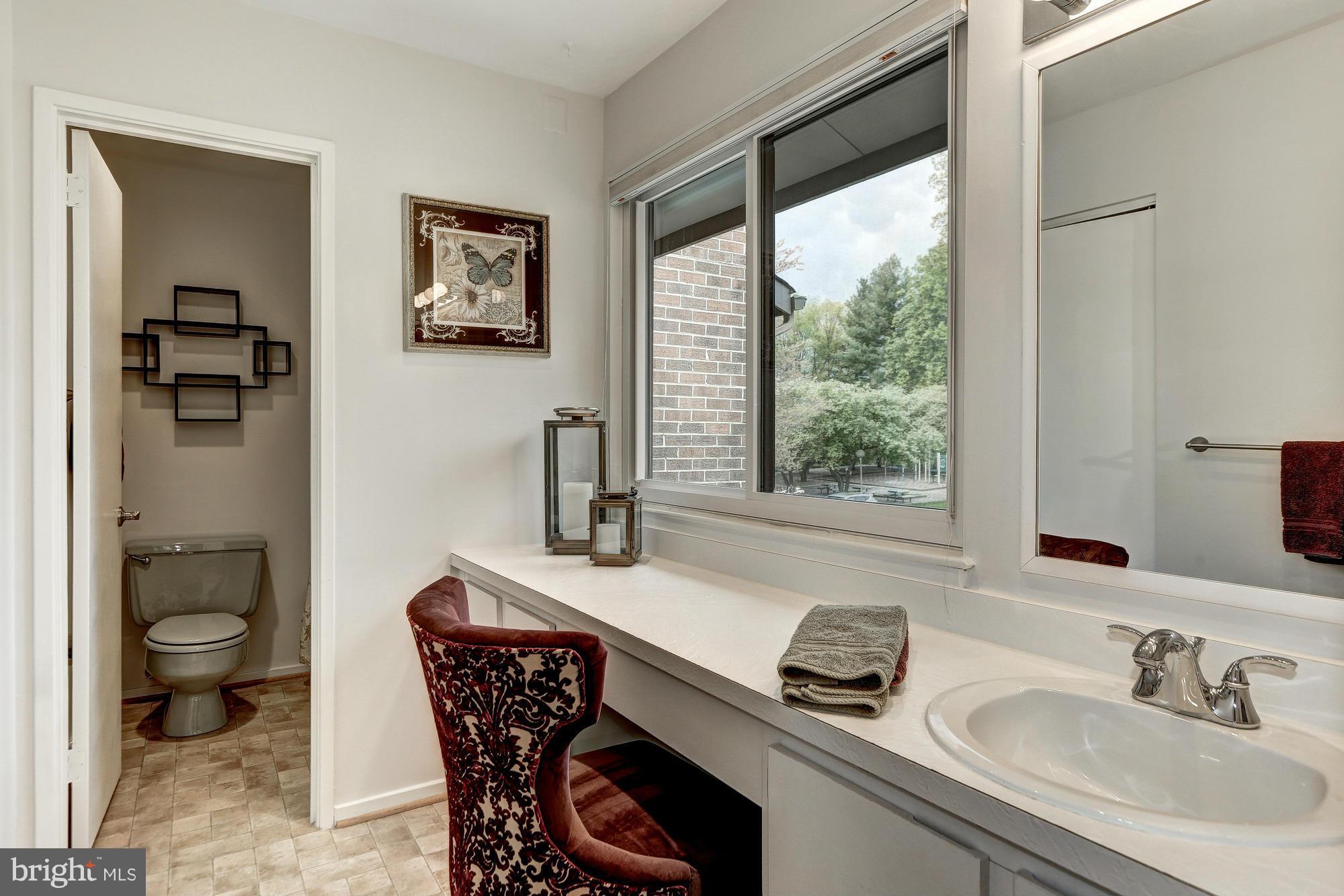 11771 Indian Ridge Road Reston, VA 20191 - Photo 19 of 26 Bath