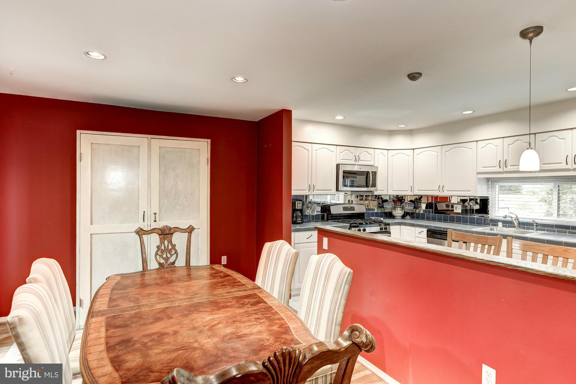 11771 Indian Ridge Road Reston, VA 20191 - Photo 10 of 26 Dining Room
