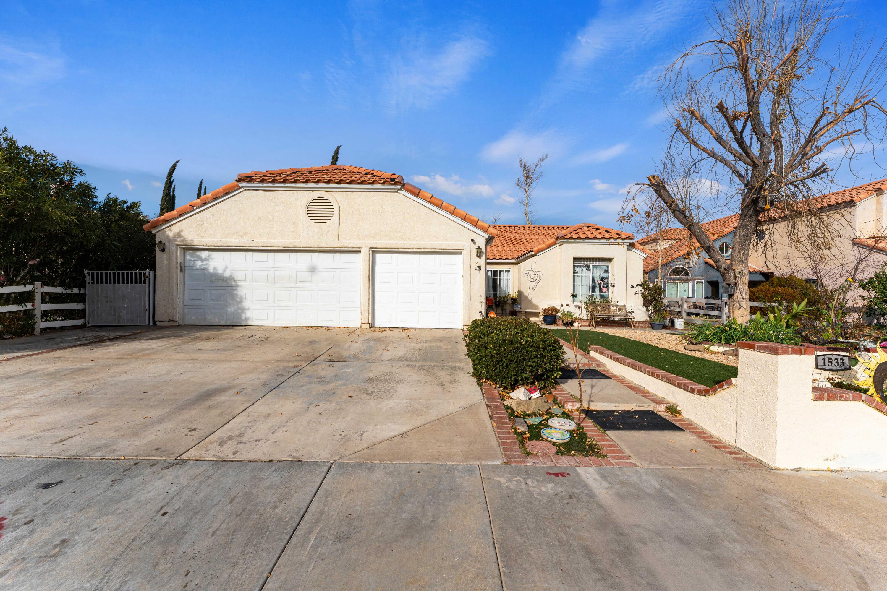 1533 Kings Road Palmdale, CA 93551 - Photo 1 of 27 Kings Rd-3