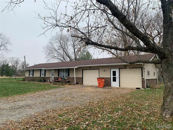 $118,450 | 313 East Taylor Street, Sorento, IL 62086