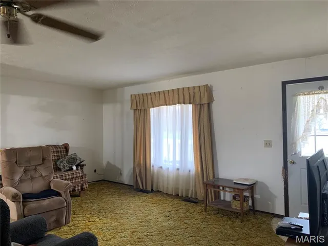 $125,000 | 313 East Taylor Street, Sorento, IL 62086