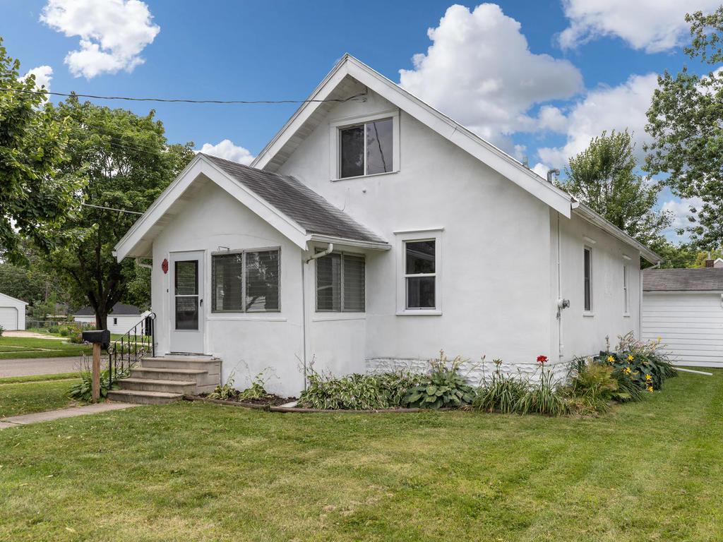 951 8th Avenue Southeast Rochester, MN 55904 - Photo 1 of 1 Gallery Image 1
