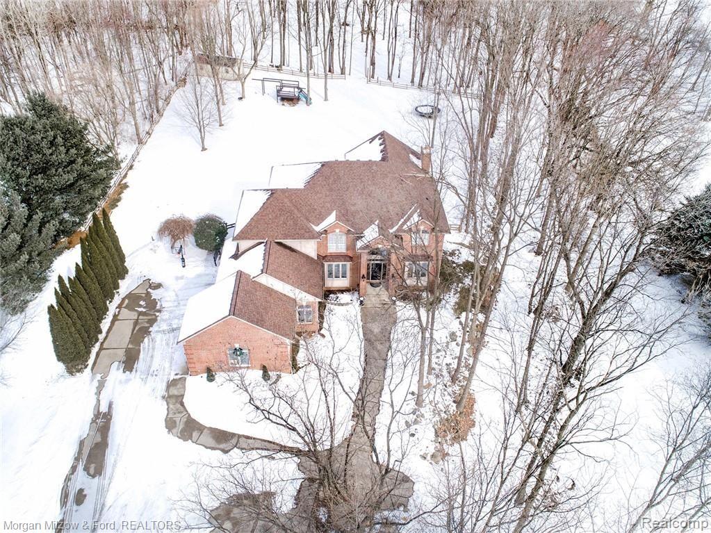 7882 Woodview Road Clarkston, MI 48348 - Photo 44 of 49 Aerial view 1