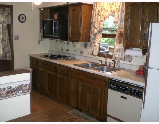 314 Hainer Road Amity, PA 15311 - Photo 2 of 8 Kitchen.
