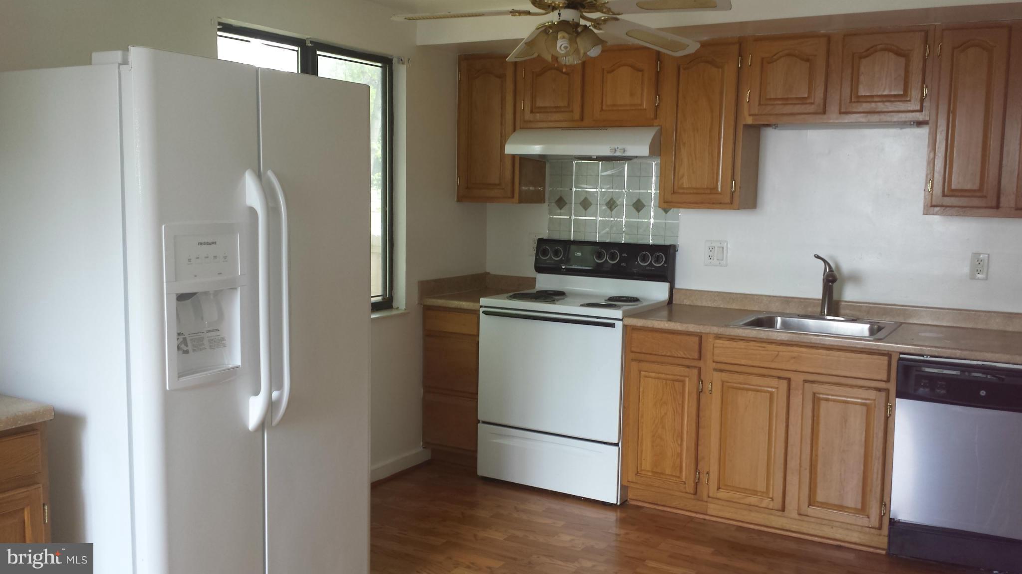 4117 Paran Road Randallstown, MD 21133 - Photo 10 of 25 Kitchen