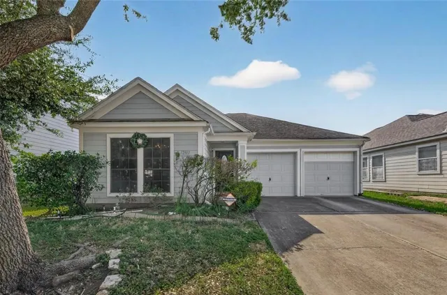 $1,700 | 12811 Lodenbriar Drive, Houston, TX 77072