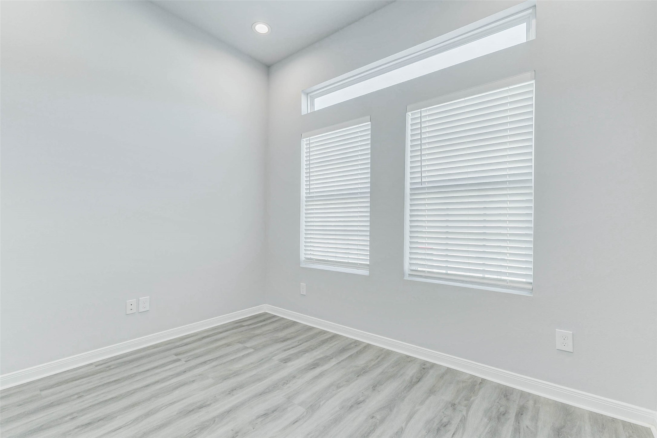 18835 Luminescent Ln Spring Spring, TX 77379 - Photo 19 of 28 an empty room with a window
