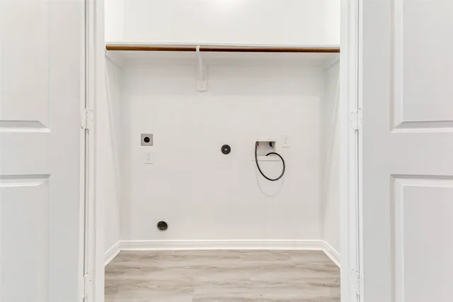 a view of a back yard of the house