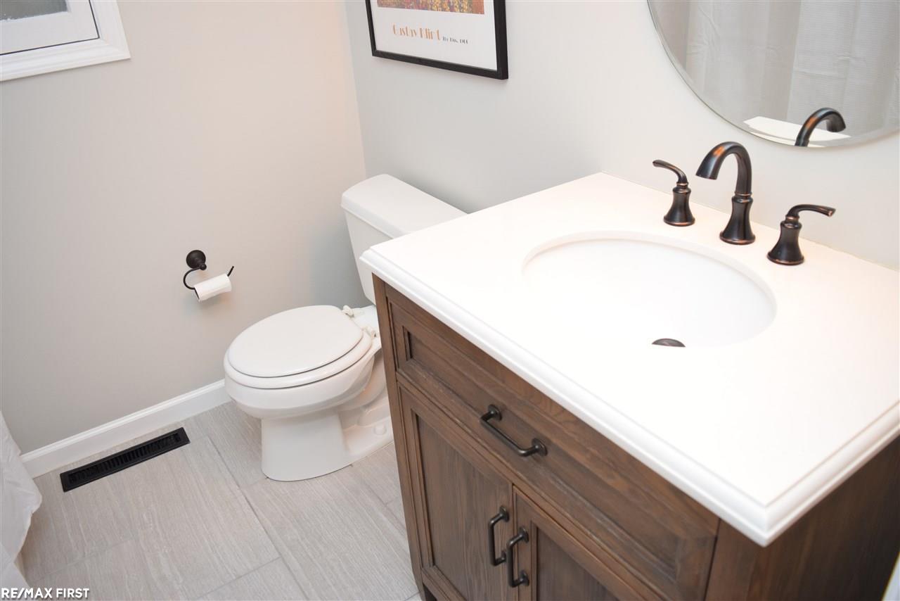 422 Barclay Road Grosse Pointe Farms, MI 48236 - Photo 16 of 41