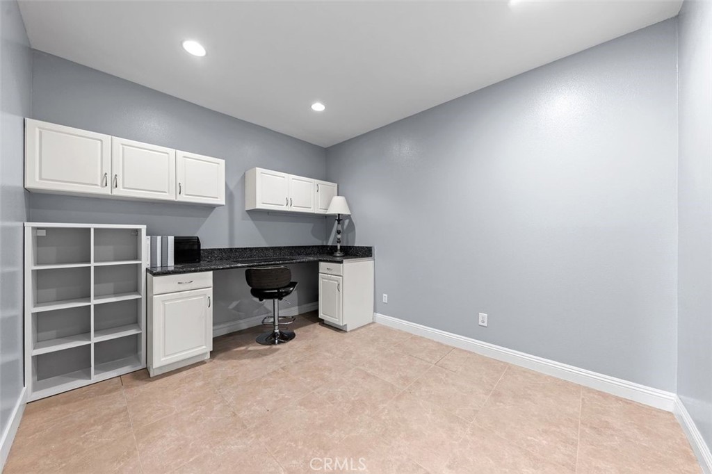 12232 Brianwood Drive Riverside, CA 92503 - Photo 23 of 37