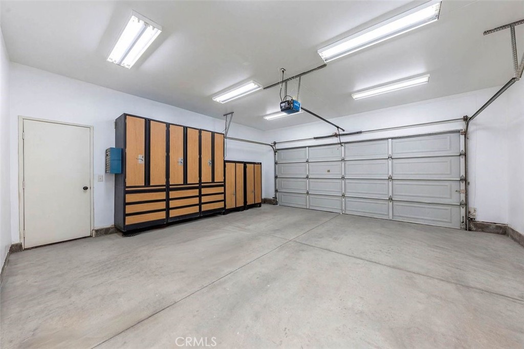 12232 Brianwood Drive Riverside, CA 92503 - Photo 25 of 37