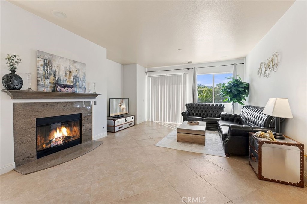 12232 Brianwood Drive Riverside, CA 92503 - Photo 5 of 37