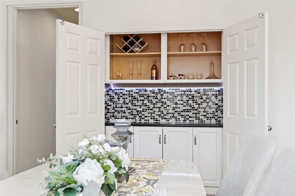 12232 Brianwood Drive Riverside, CA 92503 - Photo 9 of 37