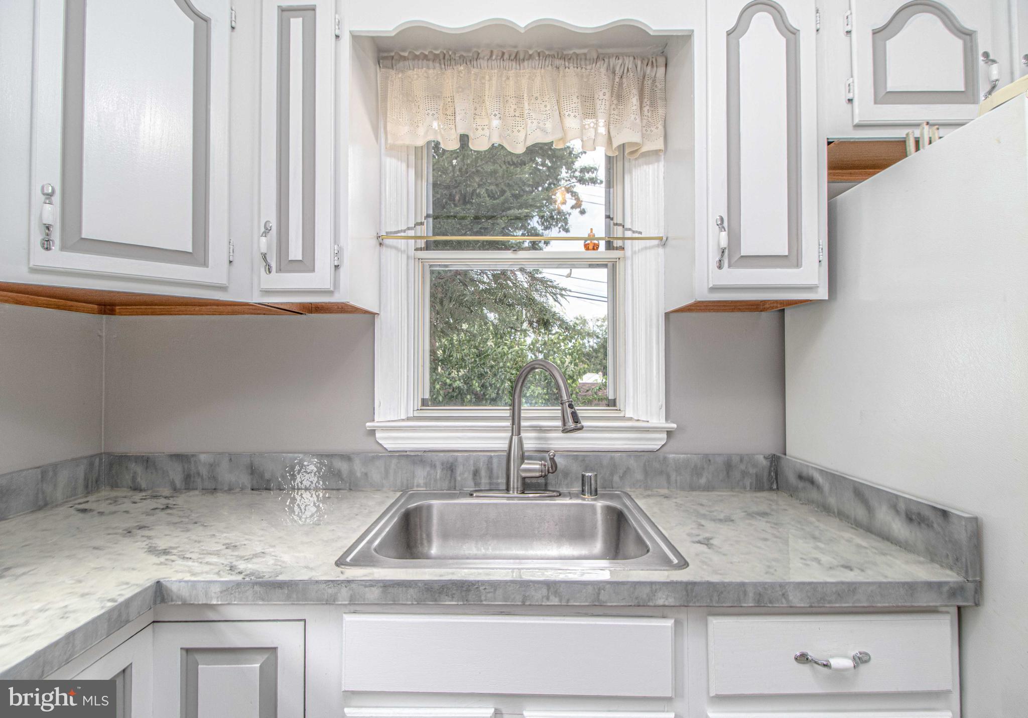 4242 Thorncliff Road Baltimore, MD 21236 - Photo 18 of 45 Gallery Image 18