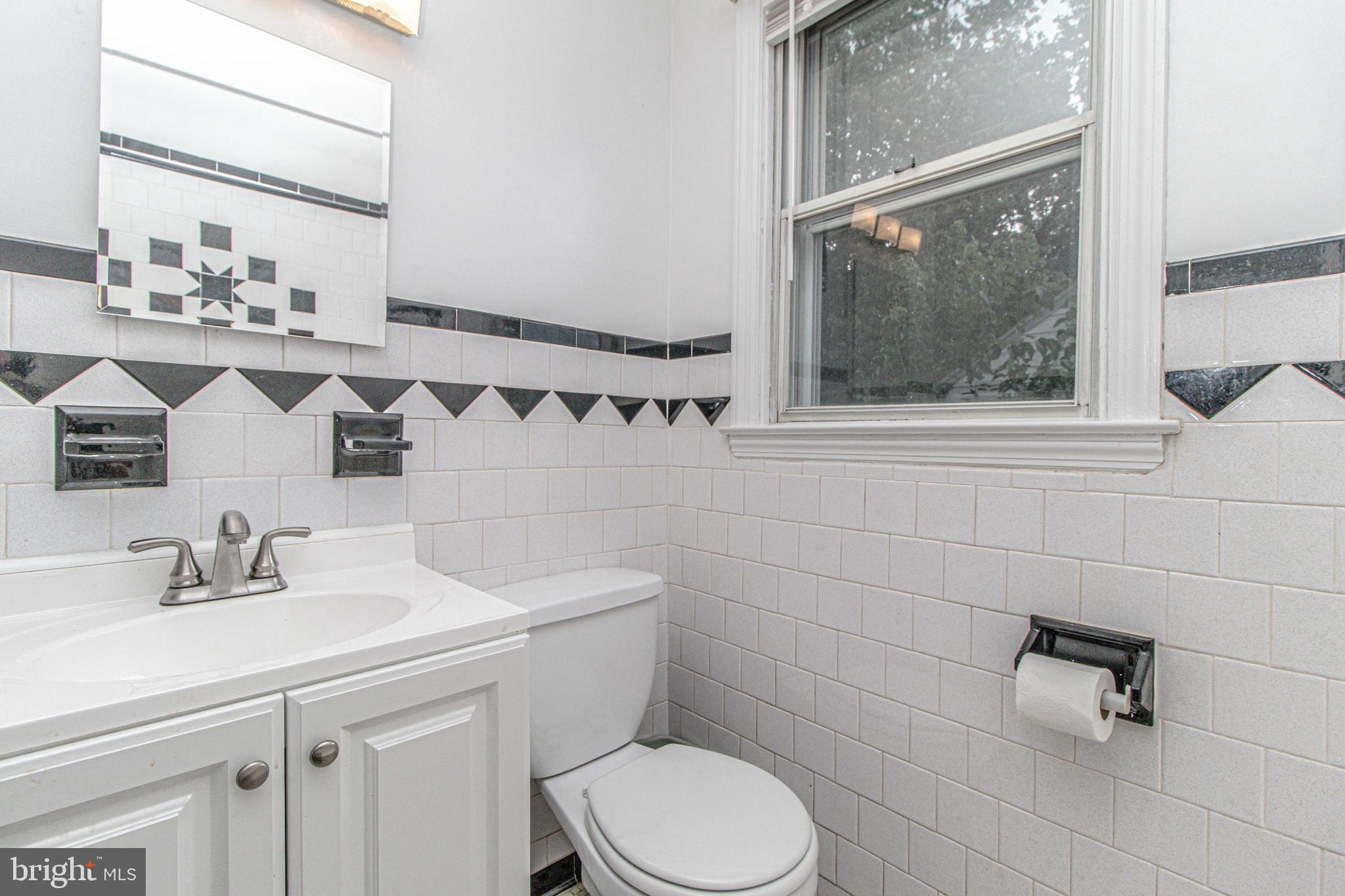 4242 Thorncliff Road Baltimore, MD 21236 - Photo 31 of 45 Gallery Image 31