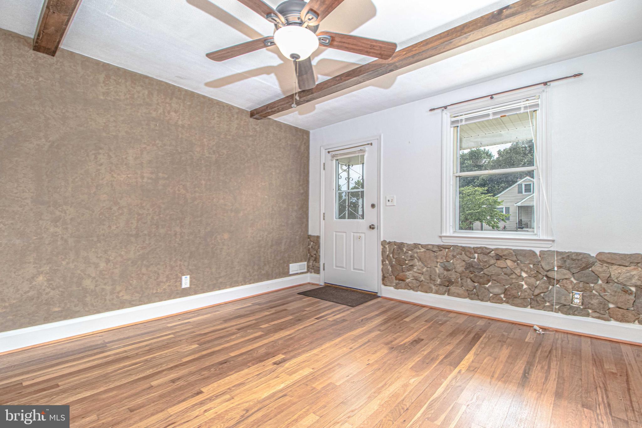 4242 Thorncliff Road Baltimore, MD 21236 - Photo 8 of 45 Gallery Image 8