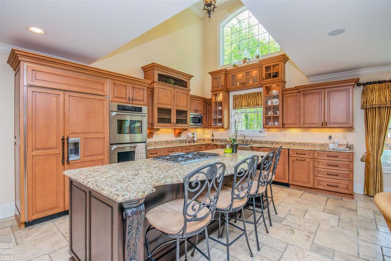 1015 Yorkshire Road Grosse Pointe, MI 48230 - Photo 4 of 40 31348089-3.JPG
