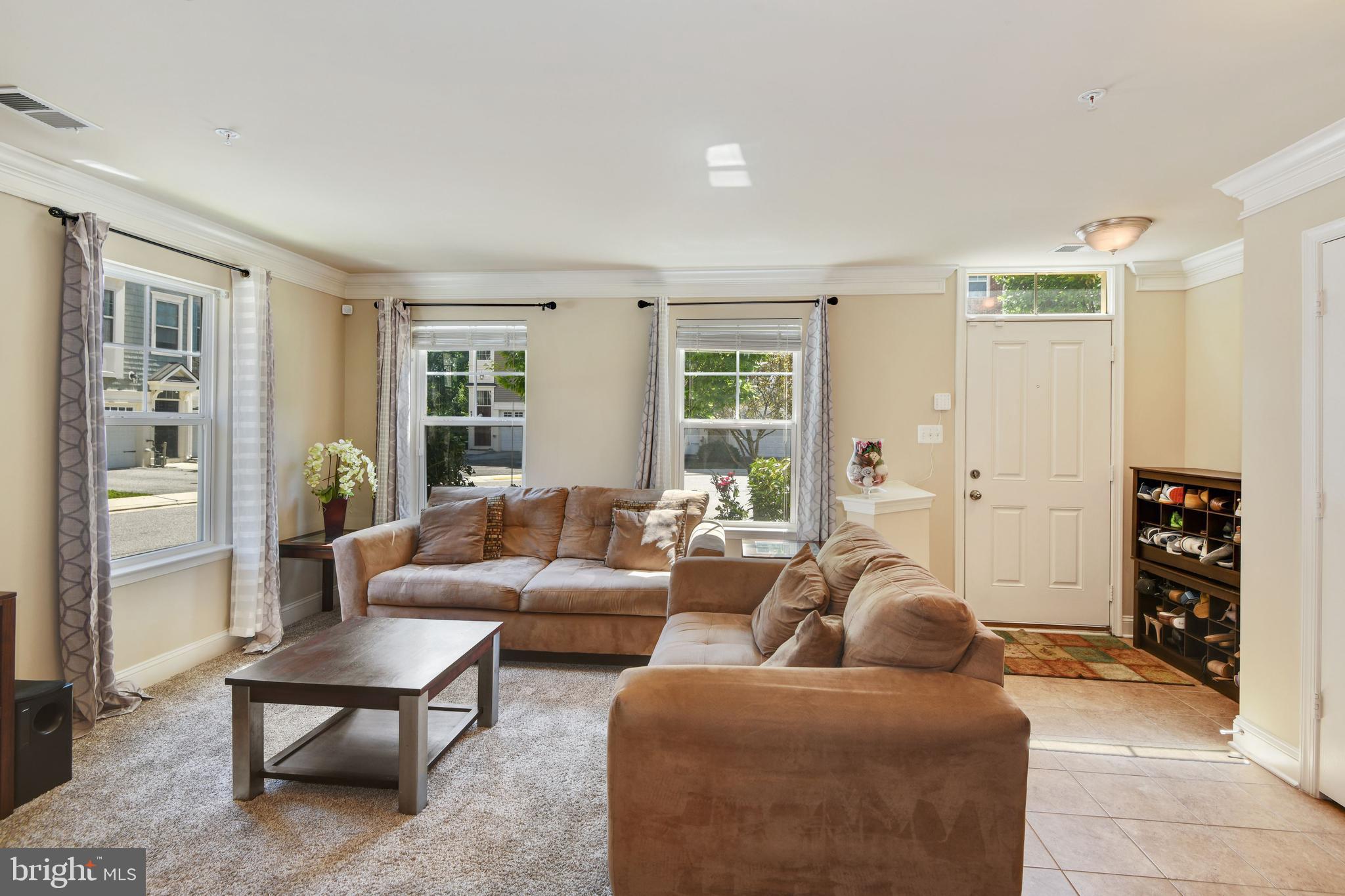 9331 Rock Ripple Lane Laurel, MD 20723 - Photo 3 of 29 Gallery Image 3
