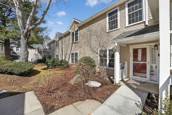 $569,000 | 169 Tyson Commons Lane, Unit 169, Braintree, MA 02184