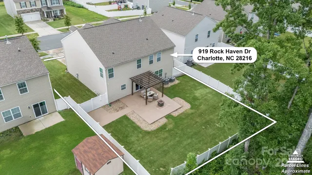 $499,000 | 919 Rock Haven Drive, Charlotte, NC 28216