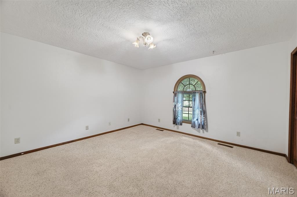 2023 King James Road Lebanon, MO 65536 - Photo 19 of 56