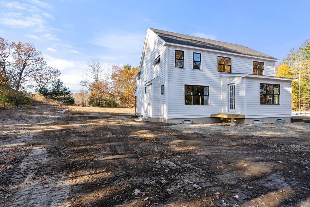 28 Chestnut Street Hudson, MA 01749 - Photo 12 of 23 Gallery Image 12