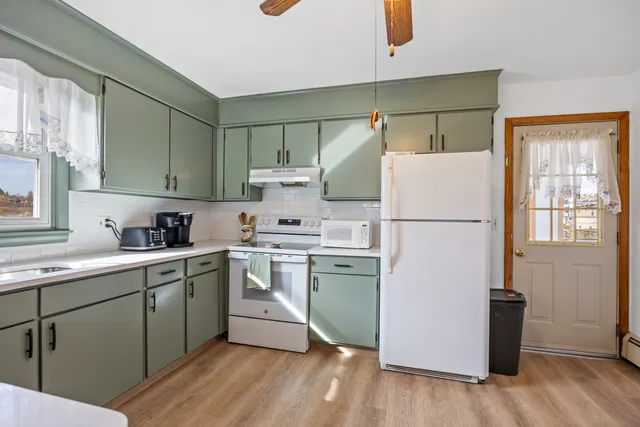 $319,900 | 3 Maple Terrace, Naugatuck, CT 06770