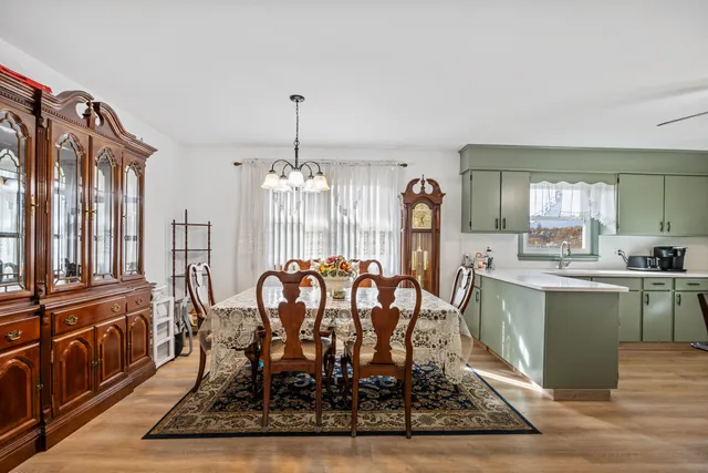 $319,900 | 3 Maple Terrace, Naugatuck, CT 06770