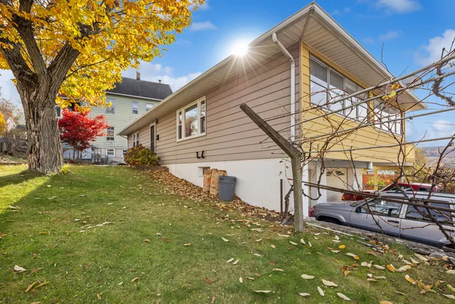 $319,900 | 3 Maple Terrace, Naugatuck, CT 06770