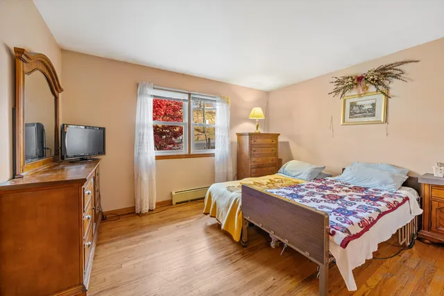 $319,900 | 3 Maple Terrace, Naugatuck, CT 06770