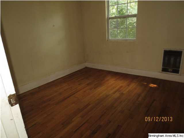 713 Seminole Circle Fairfield, AL 35064 - Photo 7 of 8