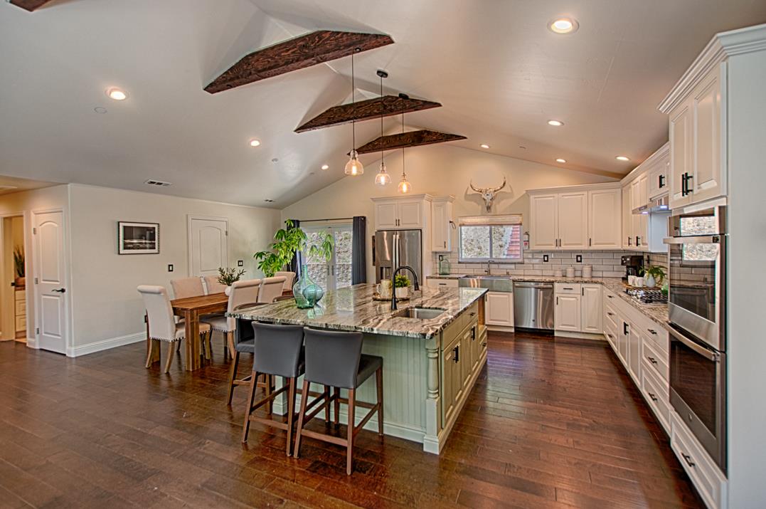 425 Echo Valley Road Salinas, CA 93907 - Photo 10 of 60