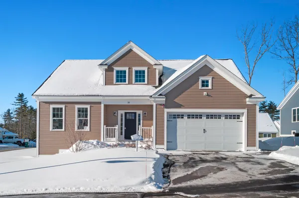 $819,900 | 35 The Cliffs, Unit 35, Auburn, NH 03032