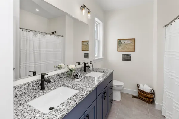 $819,900 | 35 The Cliffs, Unit 35, Auburn, NH 03032