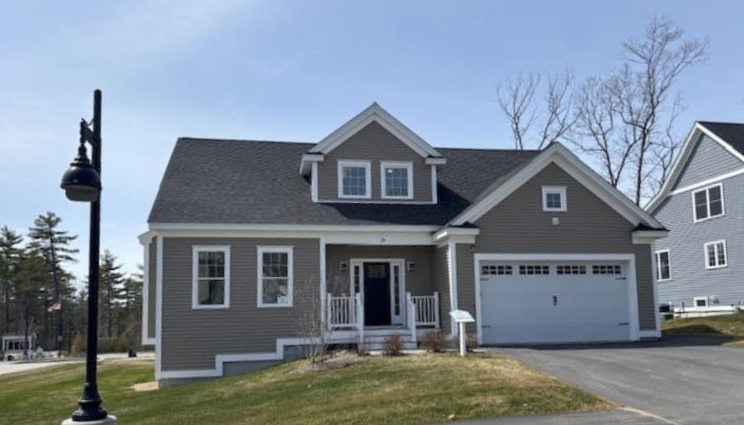 35 The Cliffs, Unit 35 Auburn, NH 03032 - Photo 2 of 32