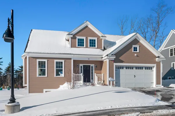 $819,900 | 35 The Cliffs, Unit 35, Auburn, NH 03032