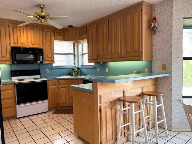 $289,900 | 2005 Hunter Glade Lane, Arlington, TX 76012