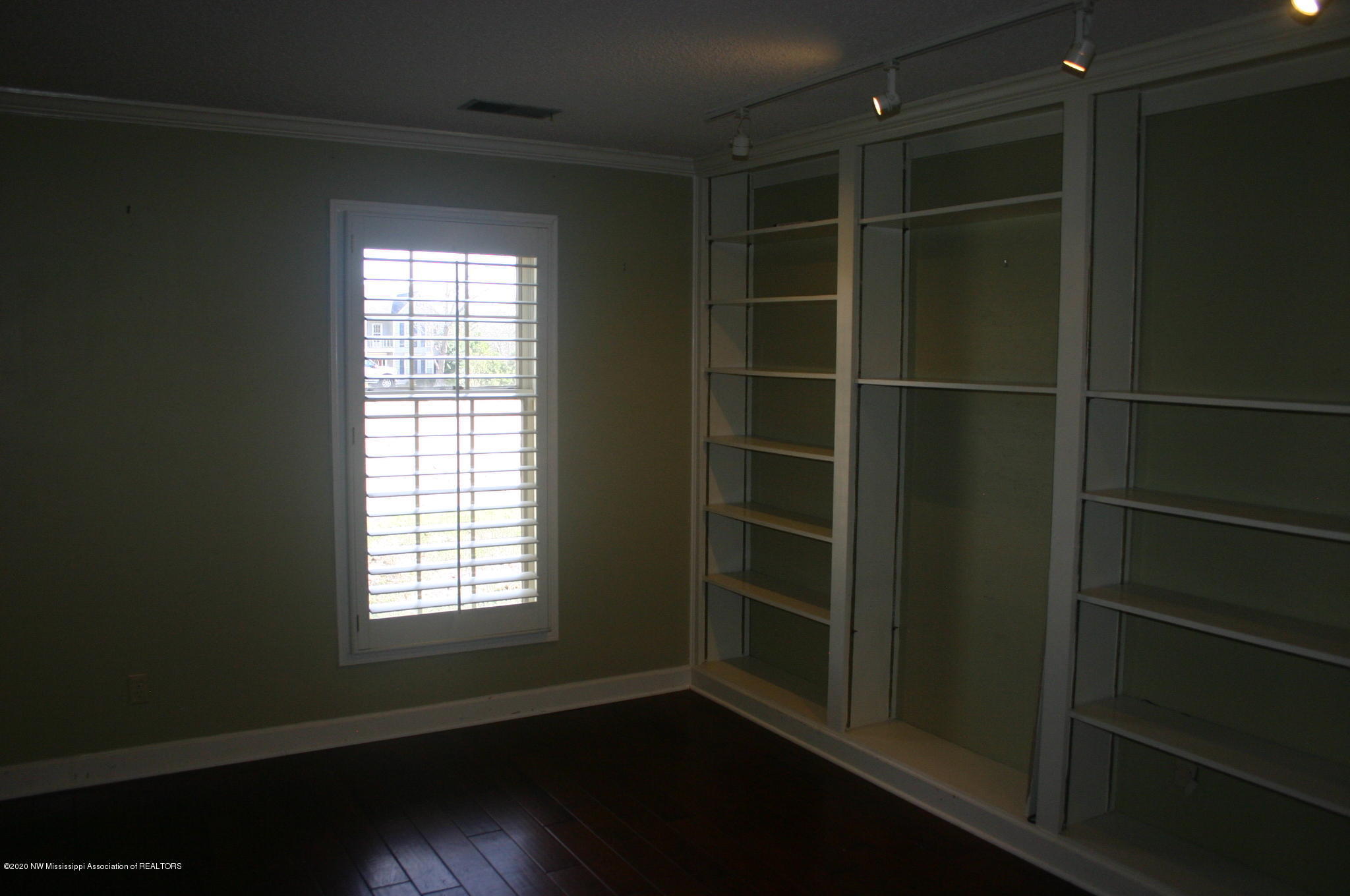 105 Jill Road Senatobia, MS 38668 - Photo 11 of 30 IMG_7863
